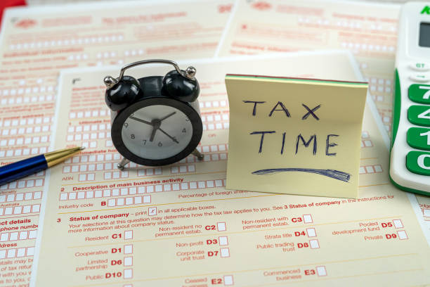 How to get your tax refund and stimulus check early
